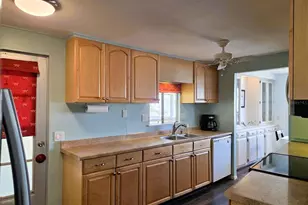 3218 Oakwood Blvd S, Sarasota, FL 34237 - Photo 10