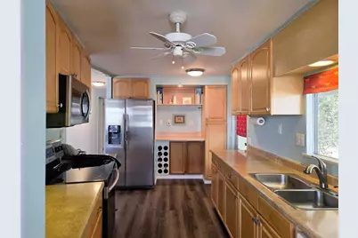 3218 Oakwood Boulevard S, Sarasota, FL 34237 - Photo 12