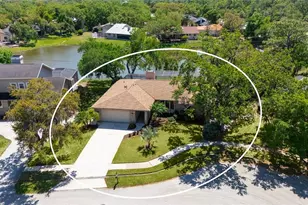 5348 Bent Oak Dr, Sarasota, FL 34232 - Photo 4