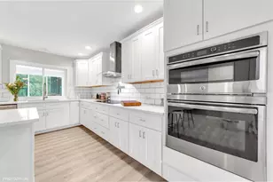 3304 Moran Rd, Tampa, FL 33618 - Photo 6