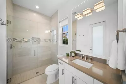 16826 Clearlake Avenue, Lakewood Ranch, FL 34202 - Photo 30