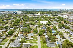 2360 Loma Linda St, Sarasota, FL 34239 - Photo 2