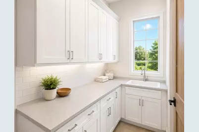 2360 Loma Linda Street, Sarasota, FL 34239 - Photo 6