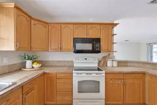 220 57th St Ct W, Bradenton, FL 34209 - Photo 8