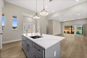 2311 Sandrala Dr, Sarasota, FL 34231 - Photo 10