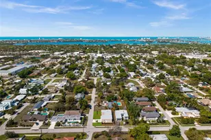 2311 Sandrala Dr, Sarasota, FL 34231 - Photo 40