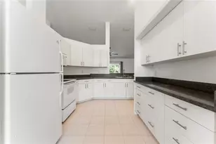 6523 65th Ave Dr E, Bradenton, FL 34203 - Photo 6