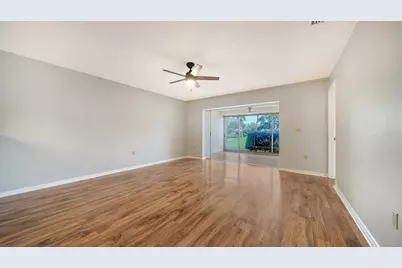 4103 Center Gate Boulevard #2, Sarasota, FL 34233 - Photo 8