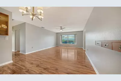 4103 Center Gate Boulevard #2, Sarasota, FL 34233 - Photo 12