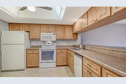 4103 Center Gate Boulevard #2, Sarasota, FL 34233 - Photo 16