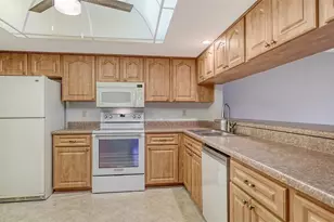 4103 Center Gate Blvd, Sarasota, FL 34233 - Photo 6