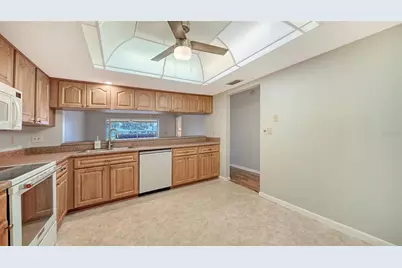 4103 Center Gate Boulevard #2, Sarasota, FL 34233 - Photo 18