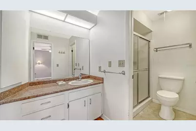 4103 Center Gate Boulevard #2, Sarasota, FL 34233 - Photo 20