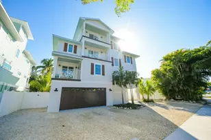 332 Avenida De Mayo, Sarasota, FL 34242 - Photo 1