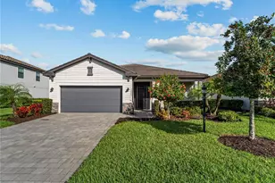 15885 Islandwalk Ave, Bradenton, FL 34211 - Photo 2