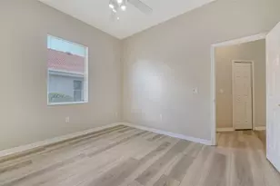 5939 Sandstone Ave, Sarasota, FL 34243 - Photo 26