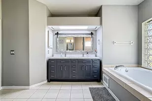 18002 Howling Wolf Run, Parrish, FL 34219 - Photo 38