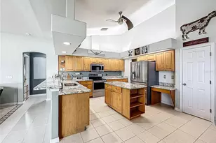 18002 Howling Wolf Run, Parrish, FL 34219 - Photo 16
