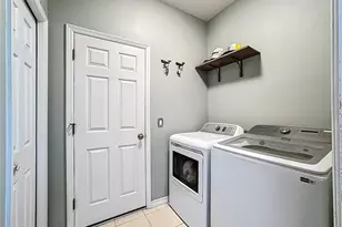 18002 Howling Wolf Run, Parrish, FL 34219 - Photo 40