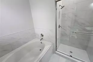 4211 2nd Ave E, Bradenton, FL 34208 - Photo 8