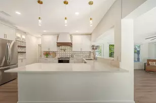 375 N Washington Dr, Sarasota, FL 34236 - Photo 10