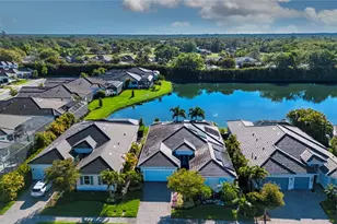 7732 Sandhill Lake Dr, Sarasota, FL 34241 - Photo 4