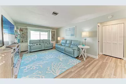 22391 New York Avenue, Port Charlotte, FL 33952 - Photo 6