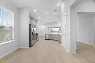 6312 Laurelcrest Gln, Palmetto, FL 34221 - Photo 10