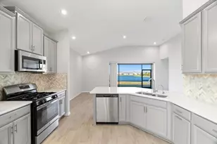 6312 Laurelcrest Gln, Palmetto, FL 34221 - Photo 12