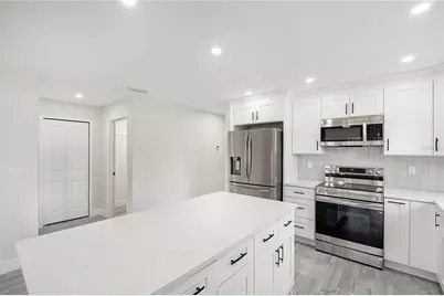 2008 2nd Avenue E, Palmetto, FL 34221 - Photo 10