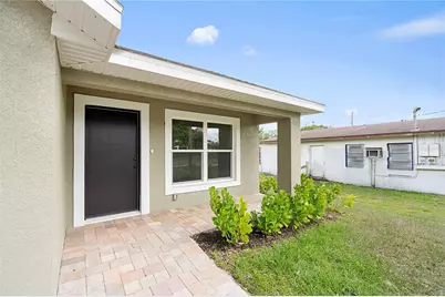 2008 2nd Avenue E, Palmetto, FL 34221 - Photo 6