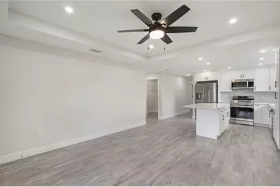 2008 2nd Avenue E, Palmetto, FL 34221 - Photo 8