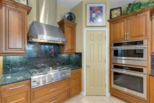 101 Medici Ct, North Venice, FL 34275 - Photo 12