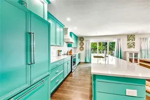 336 Avenida De Mayo, Sarasota, FL 34242 - Photo 10