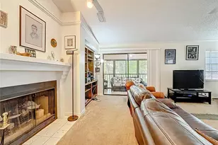 7792 Fairway Woods Dr, Sarasota, FL 34238 - Photo 8