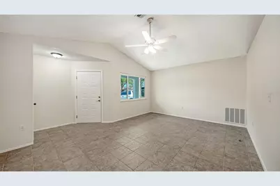 644 Sugarwood Trail, Venice, FL 34292 - Photo 4