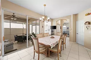 7708 32nd St E, Sarasota, FL 34243 - Photo 2