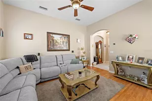 7708 32nd St E, Sarasota, FL 34243 - Photo 4