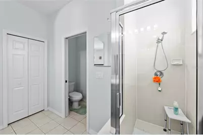 7708 32nd Street E, Sarasota, FL 34243 - Photo 16