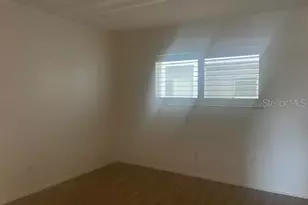 1540 Glen Oaks Dr E, Sarasota, FL 34232 - Photo 12