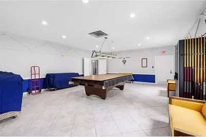 1540 Glen Oaks Drive E #B222, Sarasota, FL 34232 - Photo 16