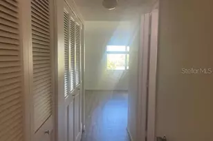 1540 Glen Oaks Dr E, Sarasota, FL 34232 - Photo 8