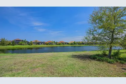 15719 Seaton Place, Lakewood Ranch, FL 34202 - Photo 48