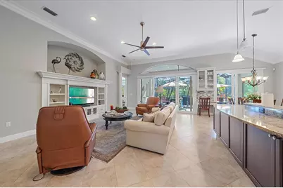 7825 Troon Court, Lakewood Ranch, FL 34202 - Photo 8