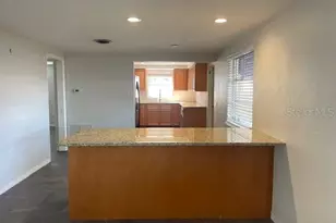 7464 Cass Cir, Sarasota, FL 34231 - Photo 4