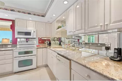 1445 Gulf Of Mexico Drive #501, Longboat Key, FL 34228 - Photo 20