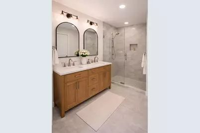 5200 26th Avenue N, Saint Petersburg, FL 33710 - Photo 8