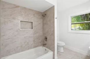 5200 26th Ave N, Saint Petersburg, FL 33710 - Photo 14