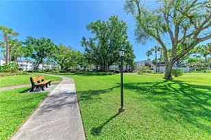 2431 Flamingo Blvd, Bradenton, FL 34207 - Photo 6