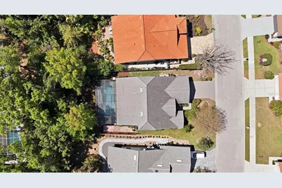 5667 Beaurivage Avenue, Sarasota, FL 34243 - Photo 28